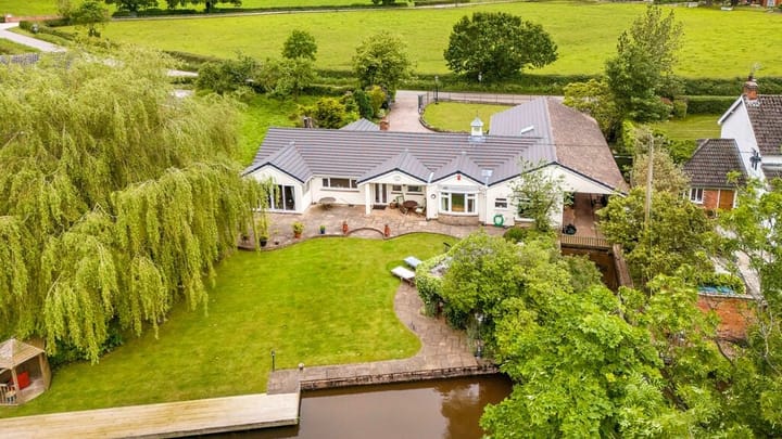 Canalside Homes for Sale from £500k to 700k